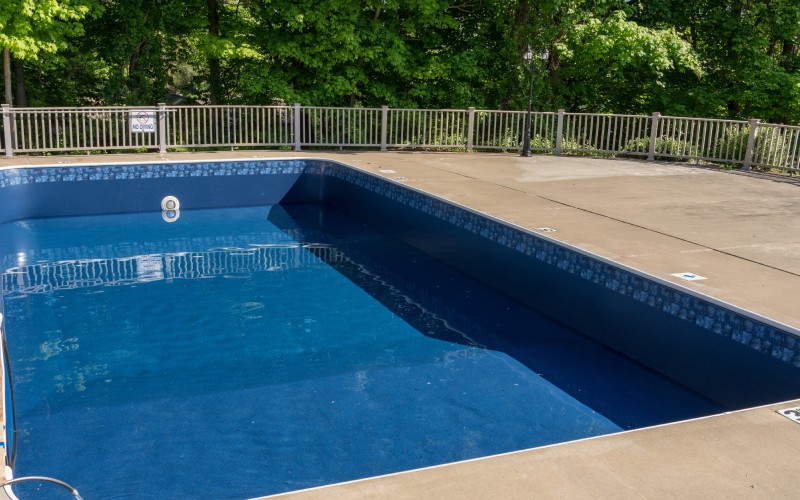 replacing and improving vinyl liner of swimming pool